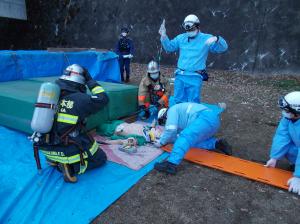 クラッシュ症候群に対する静脈路確保