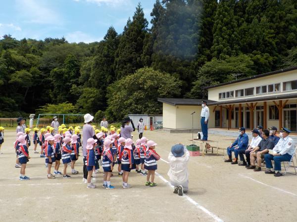 幼年消防入団式